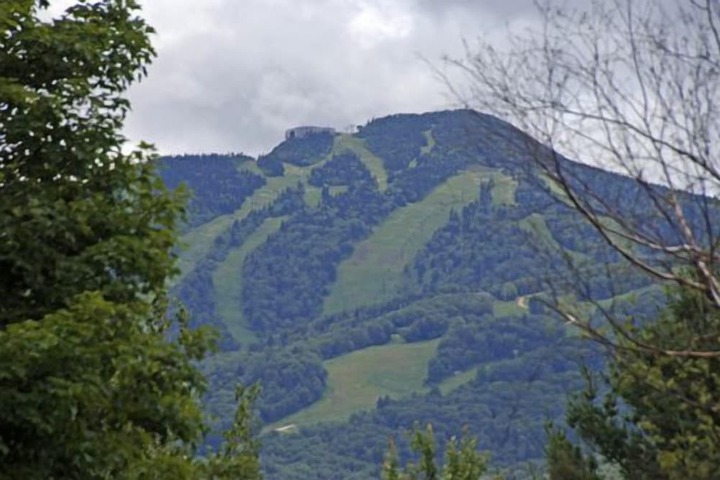 Summit Lodge