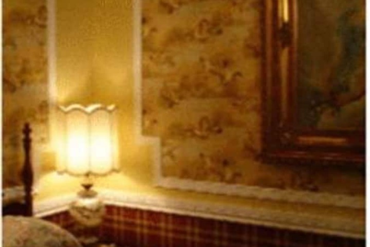 Room 18 of 44