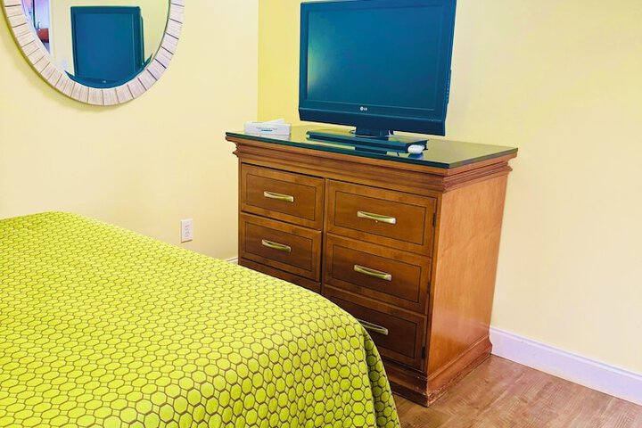 Room 13 of 14