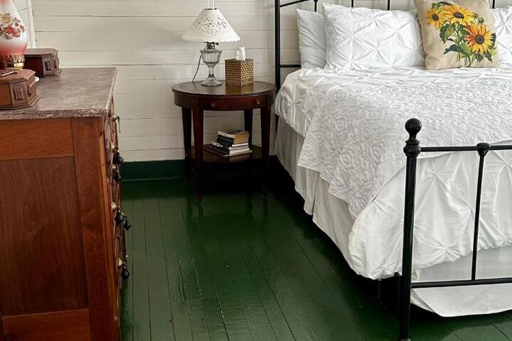 The Bed and Breakfast at Peace Hill Farm