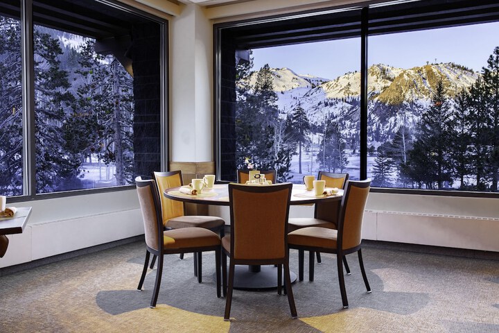 Everline Resort and Spa Lake Tahoe