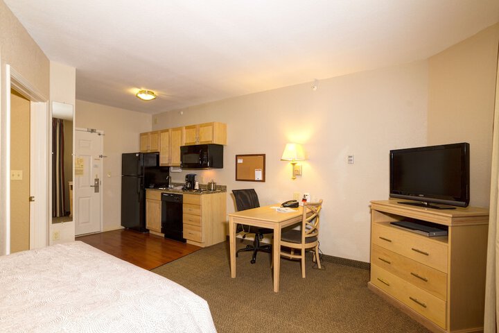 Room 26 of 42