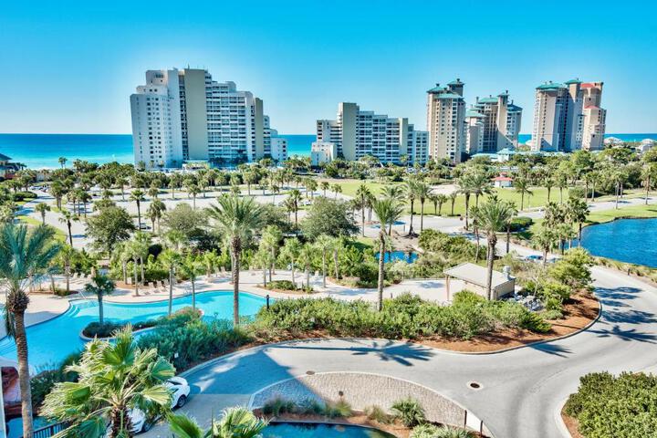 Sandestin Resort Luau by Tufan
