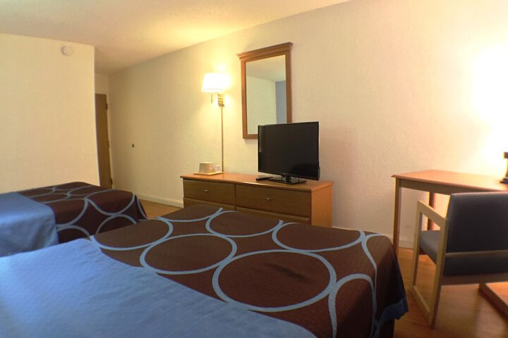 Room 7 of 31