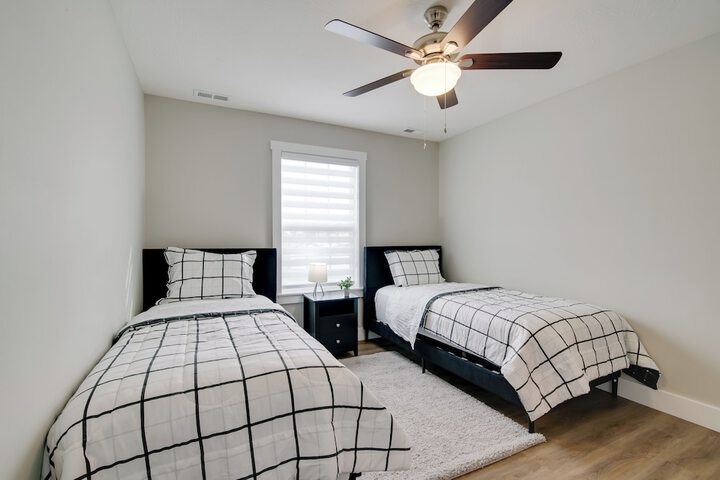 Charming Ozark Abode w / Yard & Pool Access