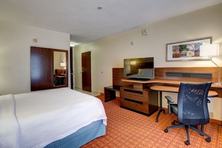 Room 11 of 35