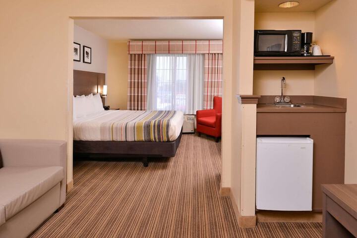 Country Inn & Suites by Radisson Omaha Airport, IA