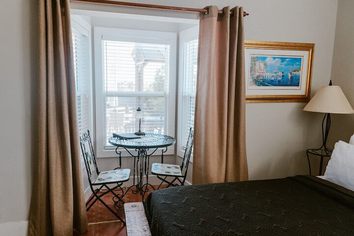 Room 9 of 54