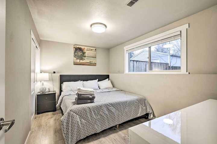 Spacious Kent Home 17 Mi to Dtwn Seattle!
