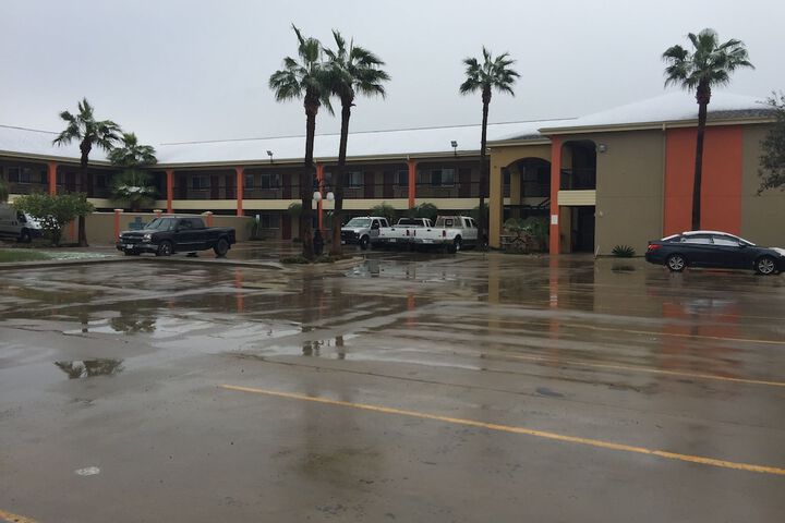 Texas Inn and Suites City Center at University Dr.