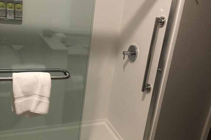 Holiday Inn Express & Suites Madison West - Middleton by IHG