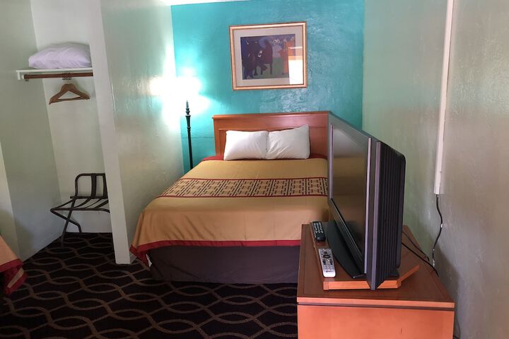 Klamath Motor Lodge