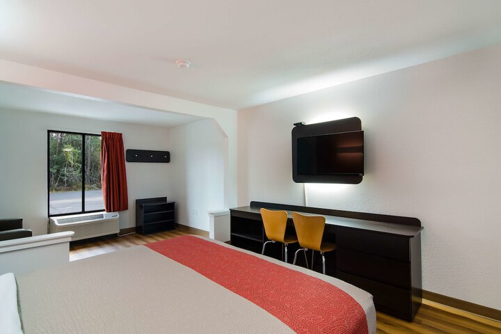 Room 16 of 31