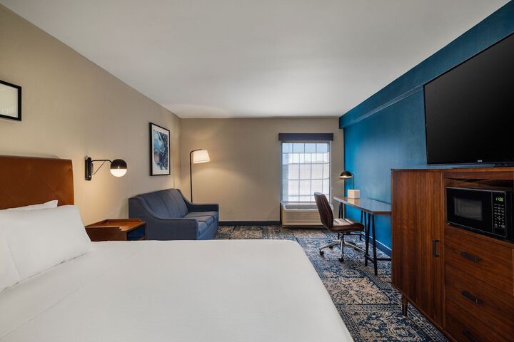 Room 31 of 60