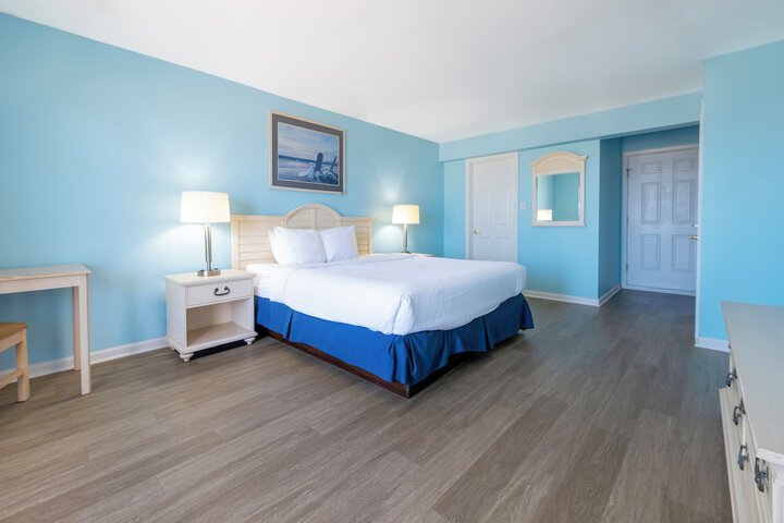 Drifting Sands Oceanfront Hotel
