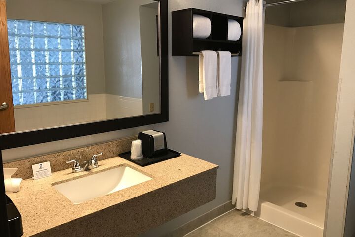 Room 17 of 24