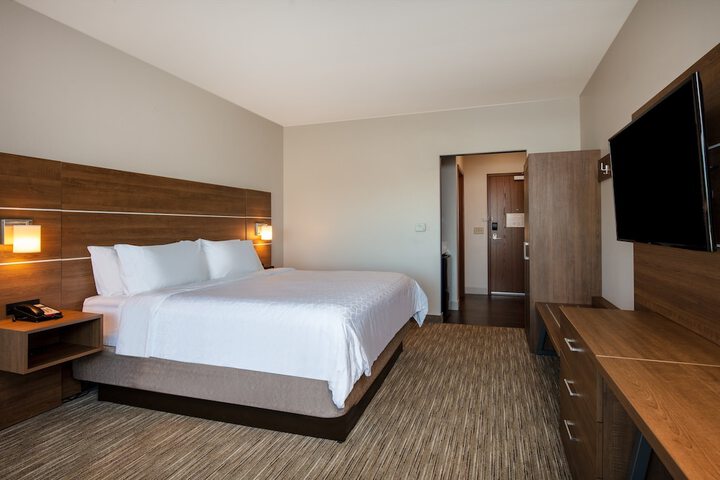 Room 19 of 62