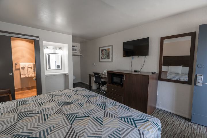Room 48 of 86