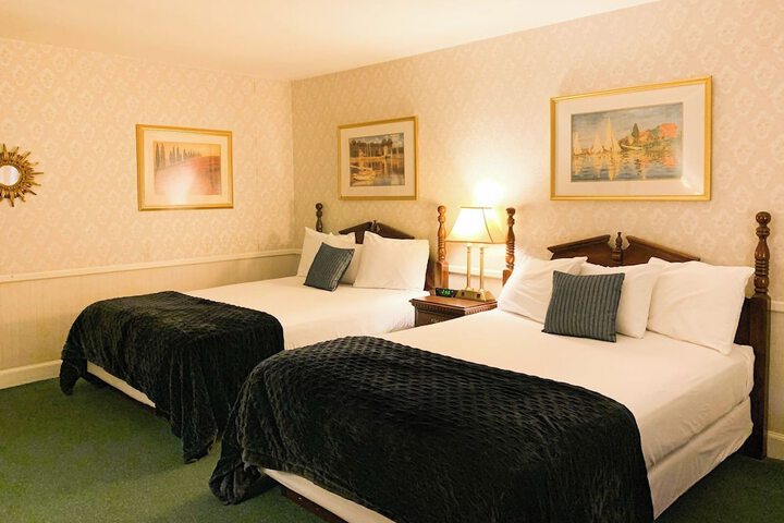 Cedar Crest Inn