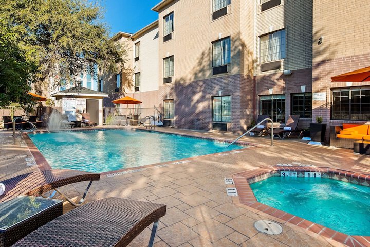 Pool 3 of 28