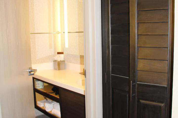 DoubleTree by Hilton Fresno Convention Center