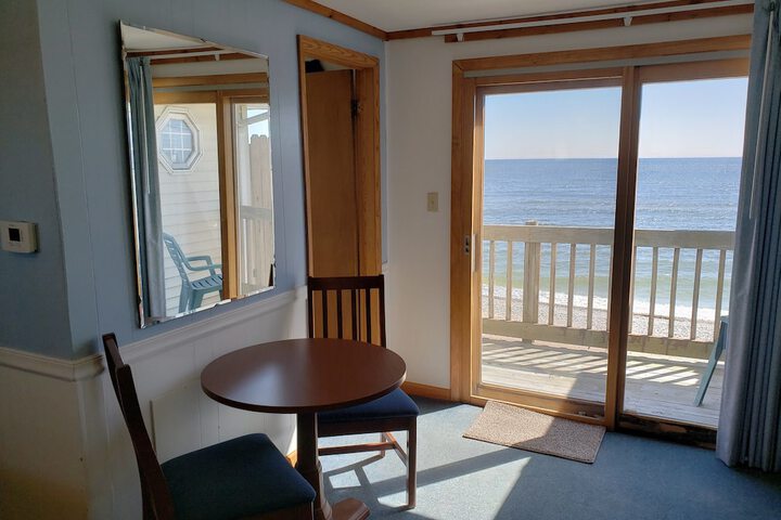 Algoma Beach Motel