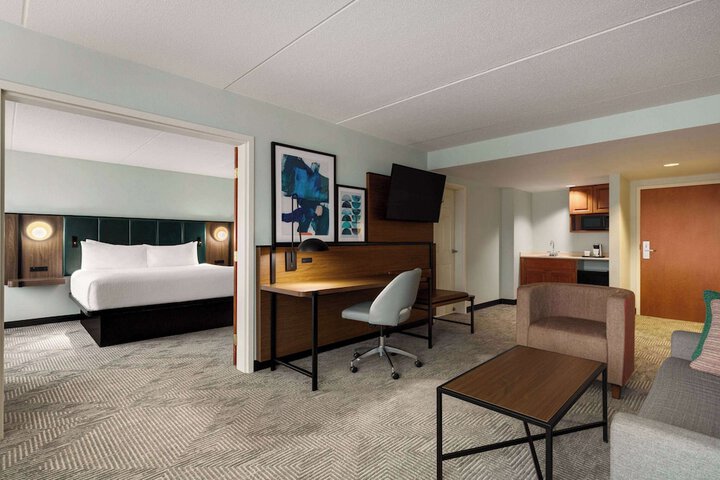 Wingate by Wyndham Green Bay / Airport