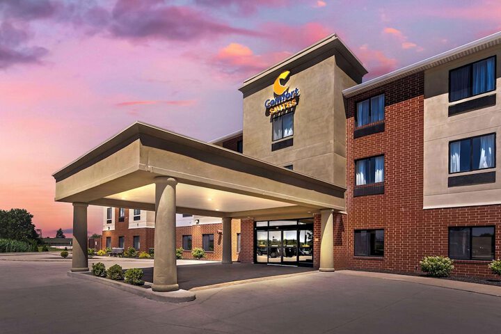 Comfort Suites Merrillville near US 30