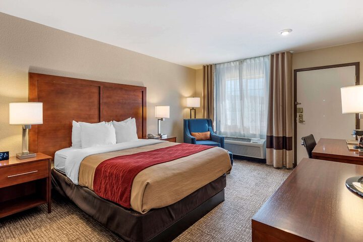 Room 21 of 90