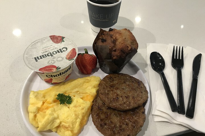 Breakfast/Coffee Service 38 of 42