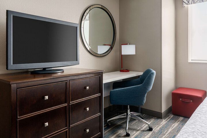 Room 17 of 35