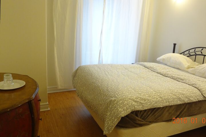 Room 34 of 71