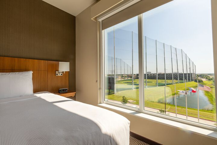 Room 16 of 34