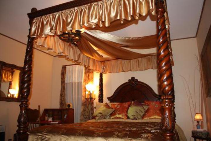 Allas Historical B & B