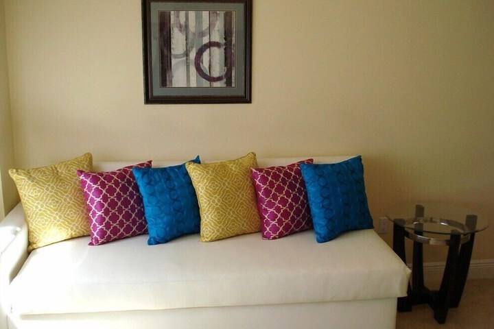 Room 92 of 128