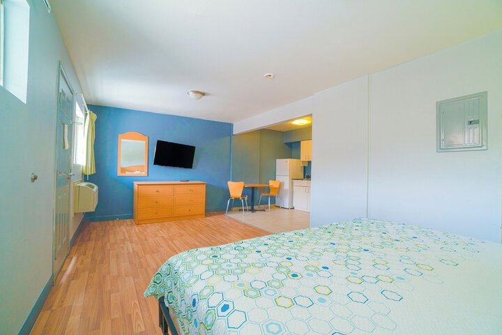 Room 21 of 40