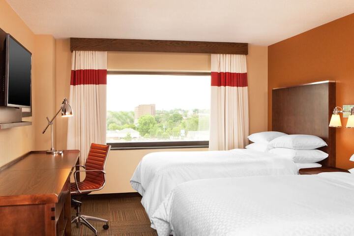 Room 3 of 6