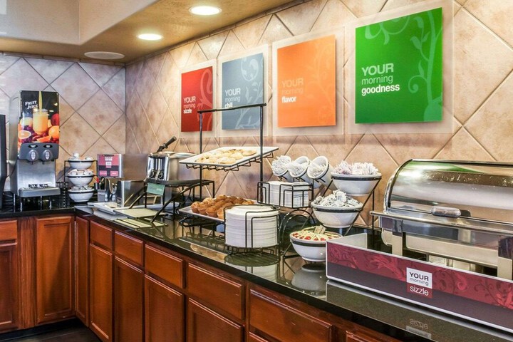 Breakfast/Coffee Service 17 of 21