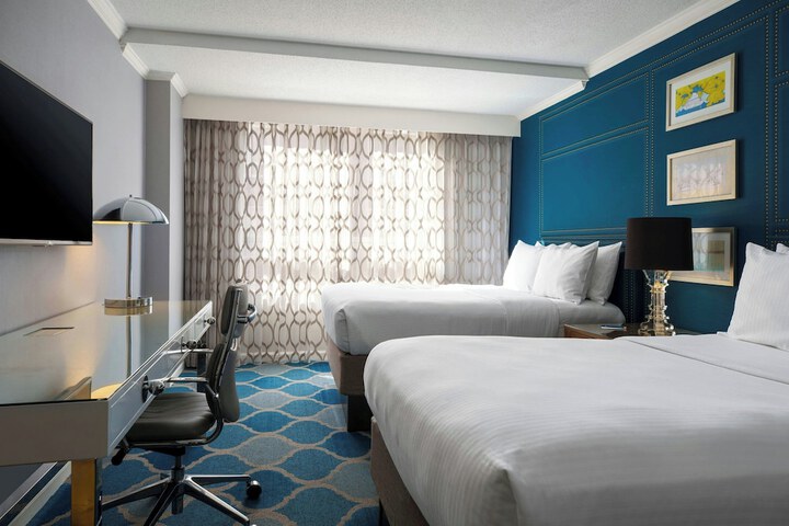 Room 37 of 83