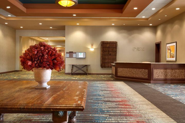 Embassy Suites by Hilton Albuquerque