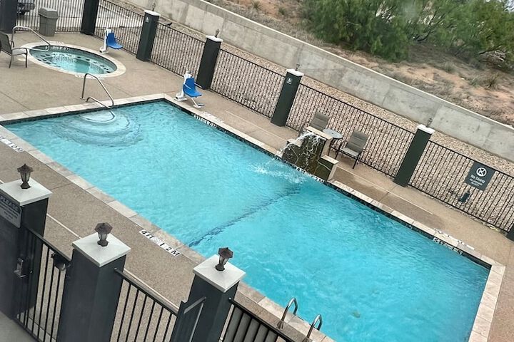 Hotel 4 of 73