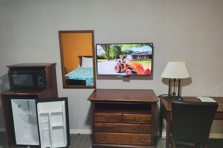 Room 32 of 46
