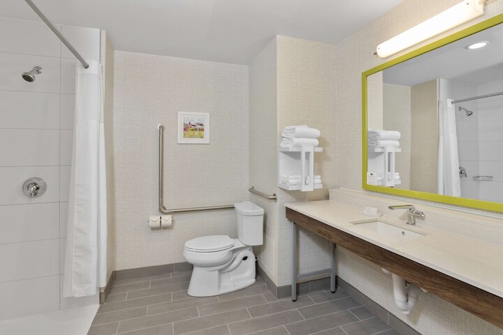 Room 15 of 37