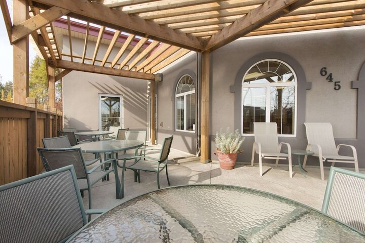 Terrace/Patio 28 of 28