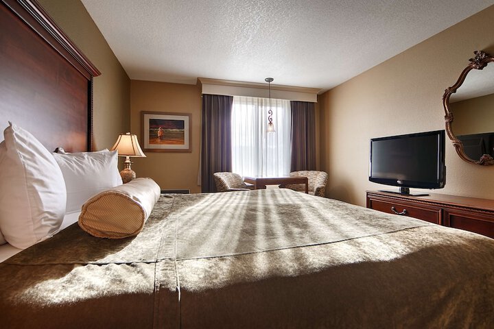 Room 32 of 48