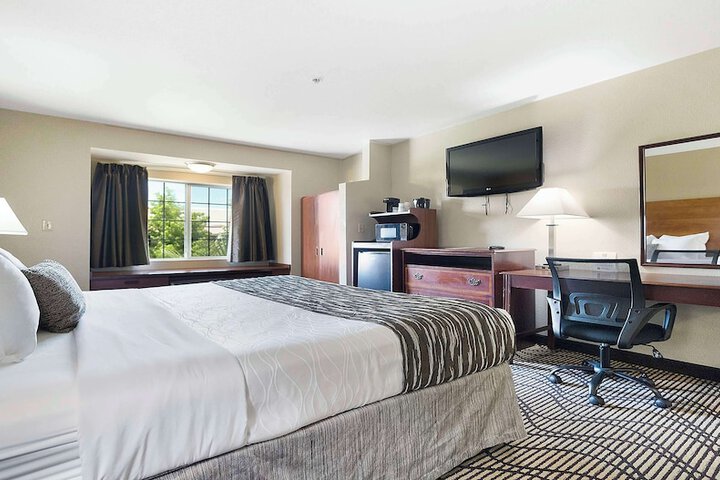 Room 34 of 42