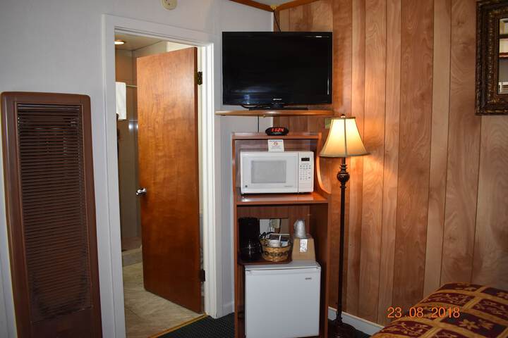 Room 20 of 39