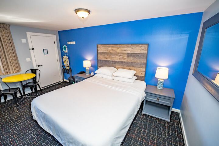 Room 121 of 137