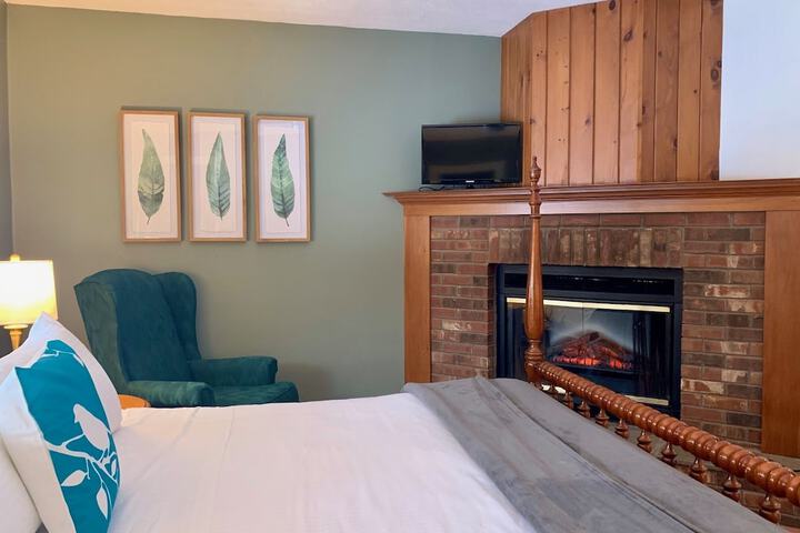 Room 16 of 44
