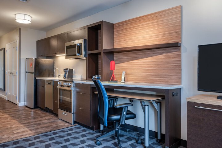 Room 26 of 61